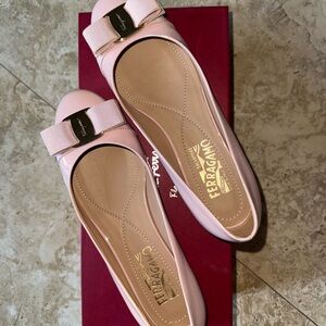 Salvatore Ferragamo Vara Light Pink Flats with Bow